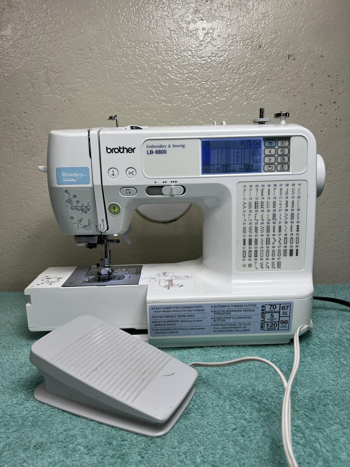 BROTHER EMBROIDERY & SEWING LB6800 PROJECT RUNWAY LIMITED EDITION(SEE