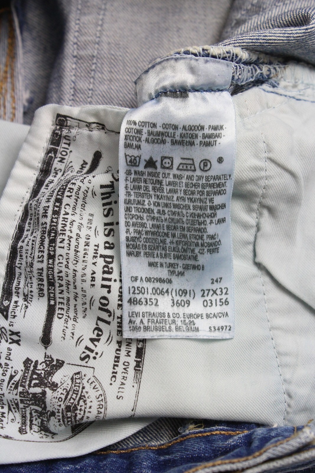 Levi's 501 Jeans Mens W27 L30 Button Fly Straight Fit Blue Whiskers Denim thumbnail 8