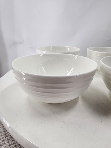 Mikasa SWIRL White Bone China SET OF 4 Fruit, Berry, Dessert Bowls, 4 3/8" - Picture 3 of 9