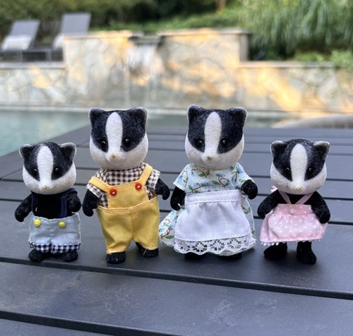 Calico Critters Sylvanian Families Vintage Badger Family of 4