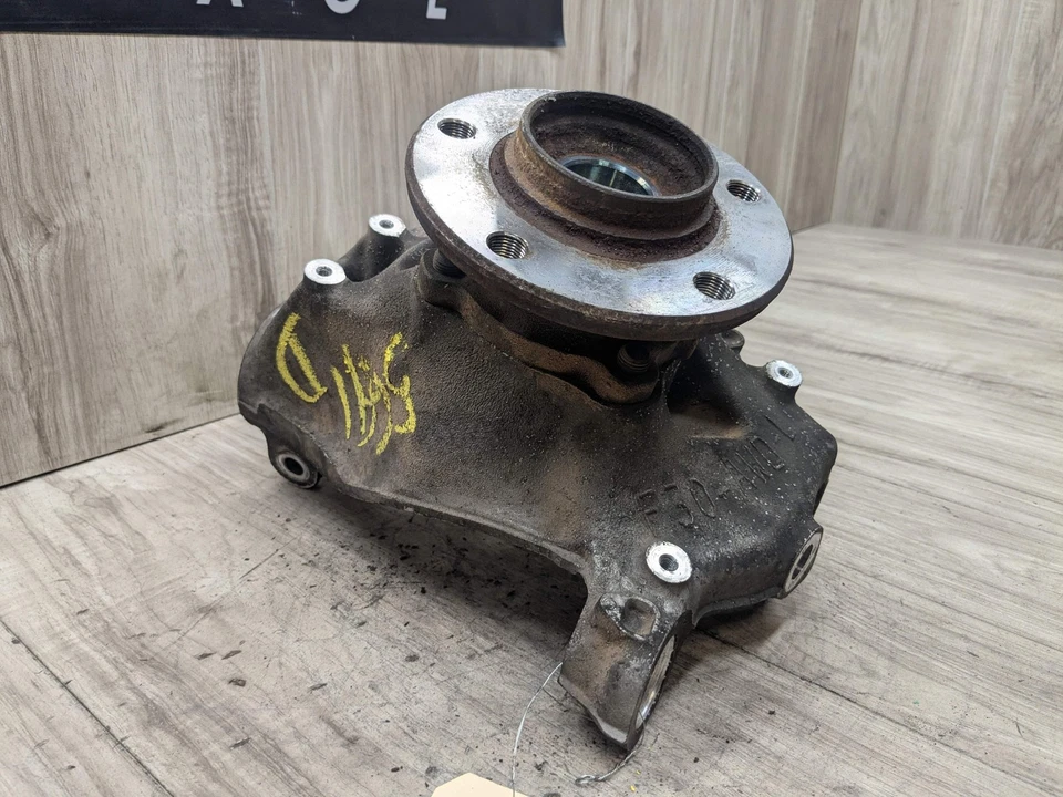 OEM BMW F22 F23 F30 F32 F33 AWD Delantero Izquierdo Driver Husillo Portador Nudillo Foto 2 de 4