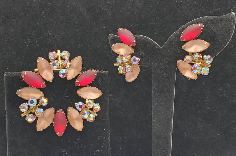 Vintage Demi-parure Brooch Earrings Red Pink Satin Marquise Stones Swedge Prongs