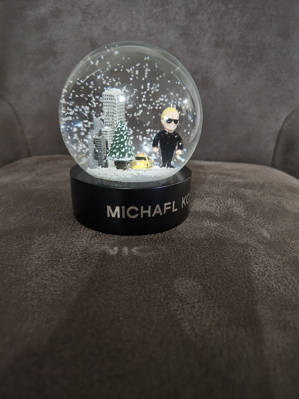 Michael KORS 2024 Limited Edition SNOW globe