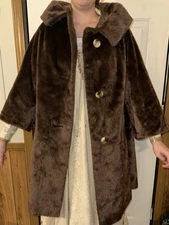 Vintage Farotta Tailored by Dell-Mann  Fur Coat Brown Mid-Century Style