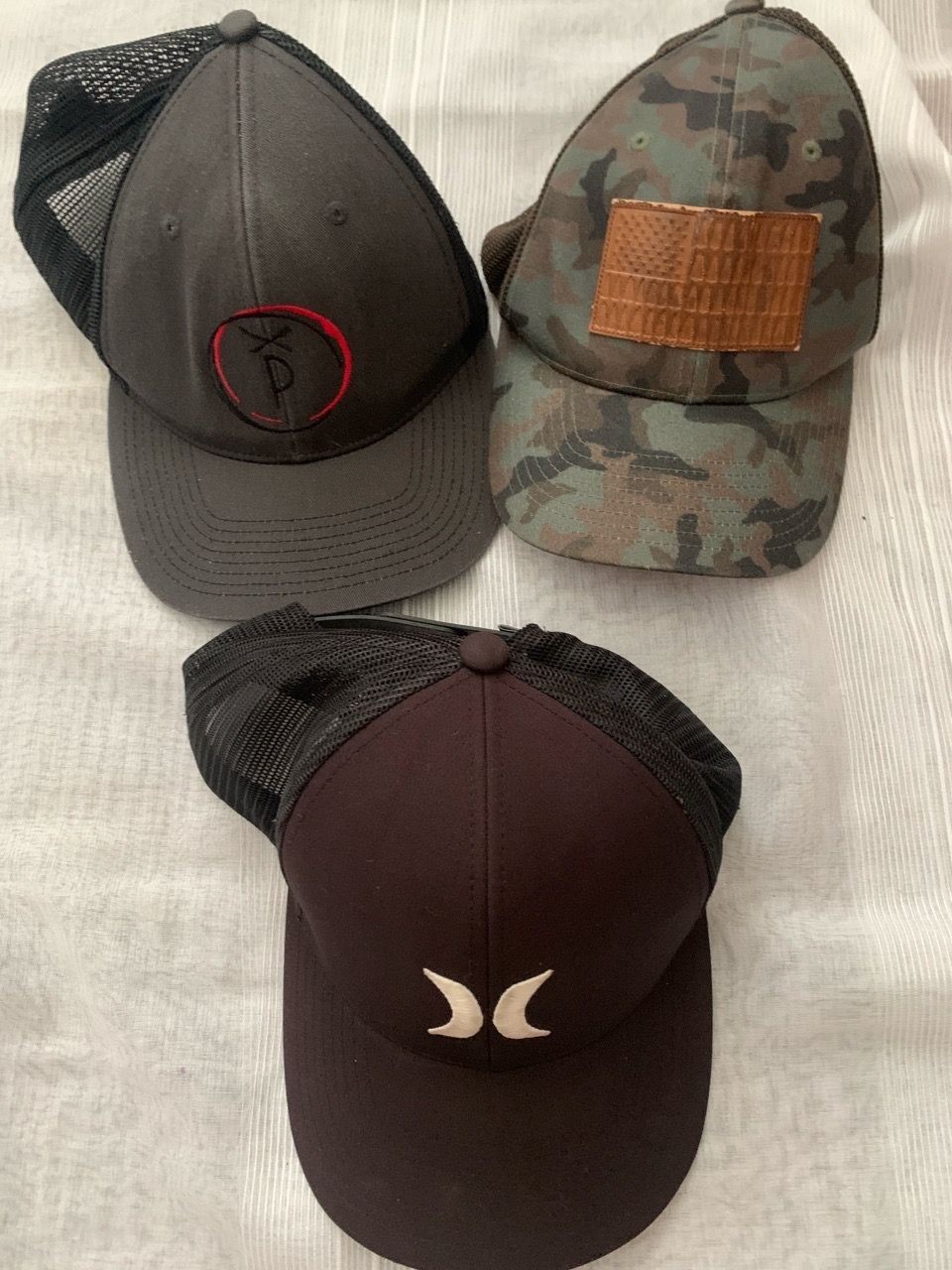 Lots of men's caps mixed brands - Tommy Hilfiger, Guess, Levi's Precept etc. image 3