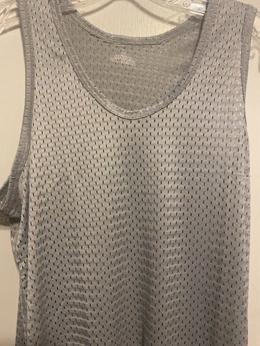 Men's Mesh Tank Top Quick-Drying Fitness NWOT size Medium US Gray Poly stretch - Picture 2 of 5