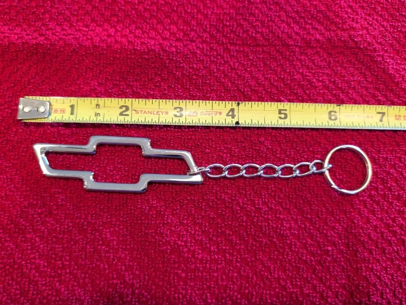 Cutout CHEVROLET CHEVY Bowtie emblem - keychain key chain silvertone