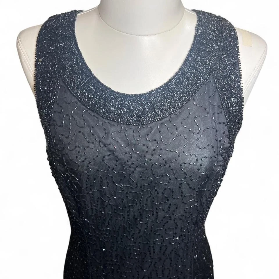 Maxi Vestido de Noche Formal Sin Mangas Con Cuentas Negro Laurence Kazar De Colección Foto 3 de 4