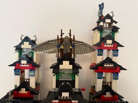 Lego Castle Ninja 6093:Flying Ninja Fortress Complete with Instructions