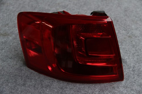 VW Jetta 5C VI Schlussleuchte links aussen 5C6945095 Rückleuchte Rücklicht