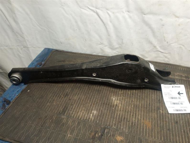 Driver Left Rear Lower Control Arm 84728685 For 21-23 Tahoe  