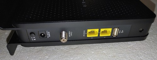 Netgear C3000 Cable Modem Router N300 - Picture 4 of 4