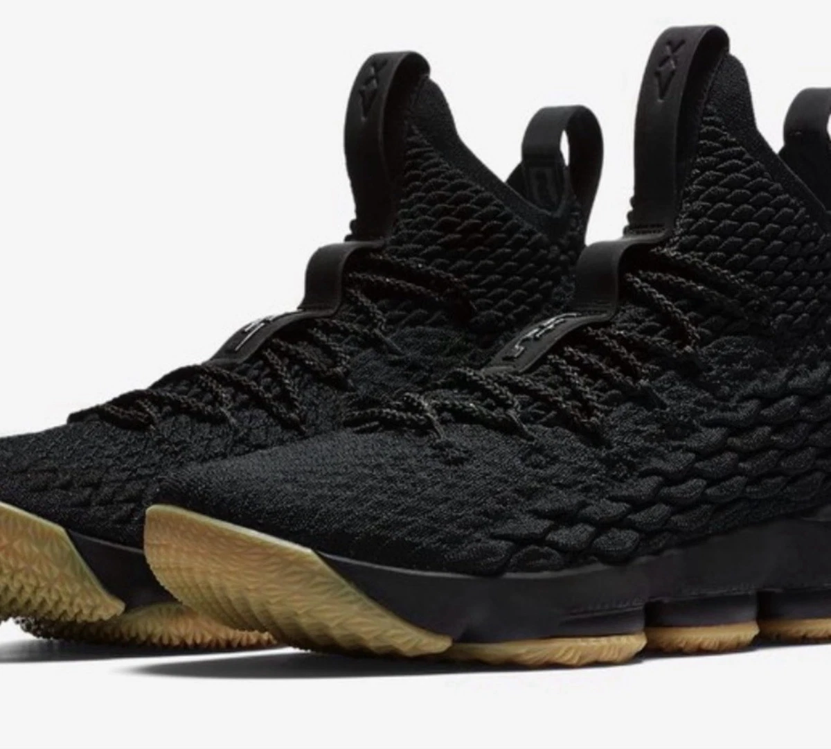 NIKE LEBRON 15 レブロン スニーカー 22.5 ブラック/ゴールド Preços baixos em Nike LeBron 15 Black Gum | eBay