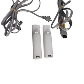 Nintendo Wii Console With Wii Sports Game Bundle Lot System 2 Controllers CLEAN!