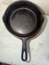 Vintage Wagner Ware Cast Iron No. 5 Skillet 8โ Inch Made In USA Seasoned