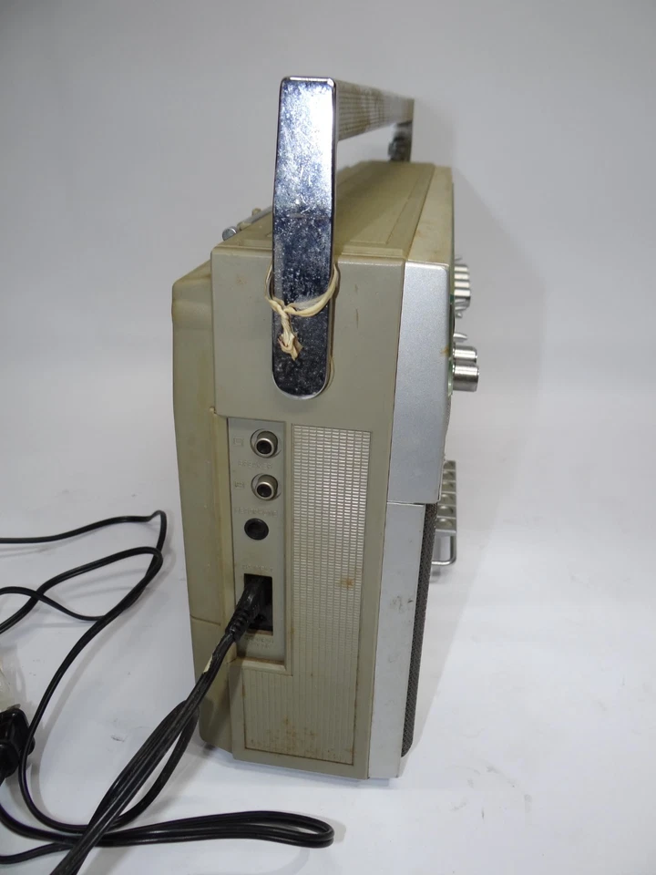 Boombox GE De Colección Modelo No. Reproductor de casete estéreo Dolby AM/FM 3-5286A grabadora Foto 4 de 4