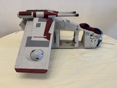 Star Wars Clone Wars Walmart2008 exclusive Republic Gunship mit Lucky Lekku Lose