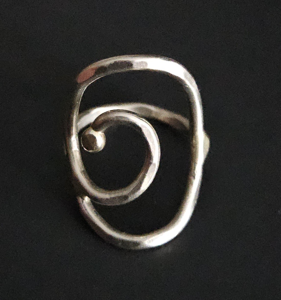 Sterling Silver Open Circle Scroll Ring With A Ha… - image 1