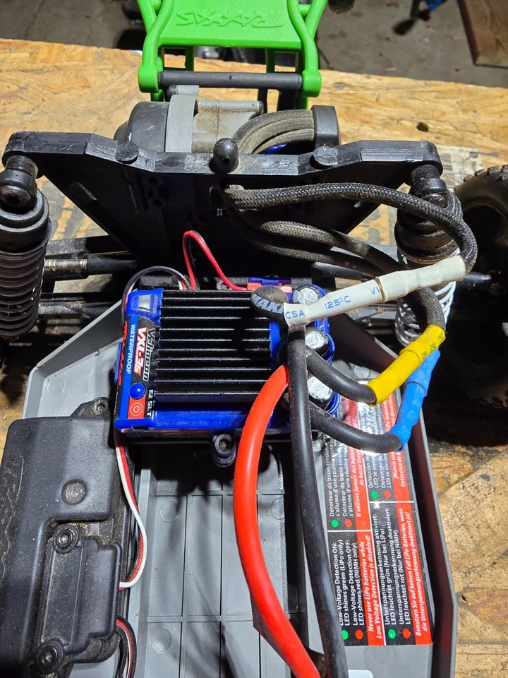 Traxxas Rustler with Velineon VXL-3s Brushless RTR - Image 3 of 4