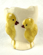 Vintage Baby Chicks Ceramic Egg Cup Raised Relief, Free Shipping