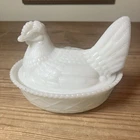 VINTAGE OPALINE WHITE MILK GLASS HEN ON NEST WESTMORELAND /KEMPLE UNMARKED 5.5”