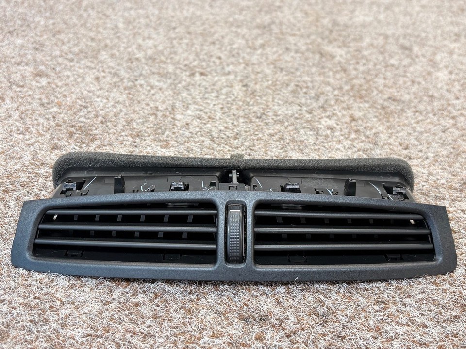 FORD C-MAX C344 MK2 2010-2016 - Centre Dashboard Air Vent AM51-R01815-ACW