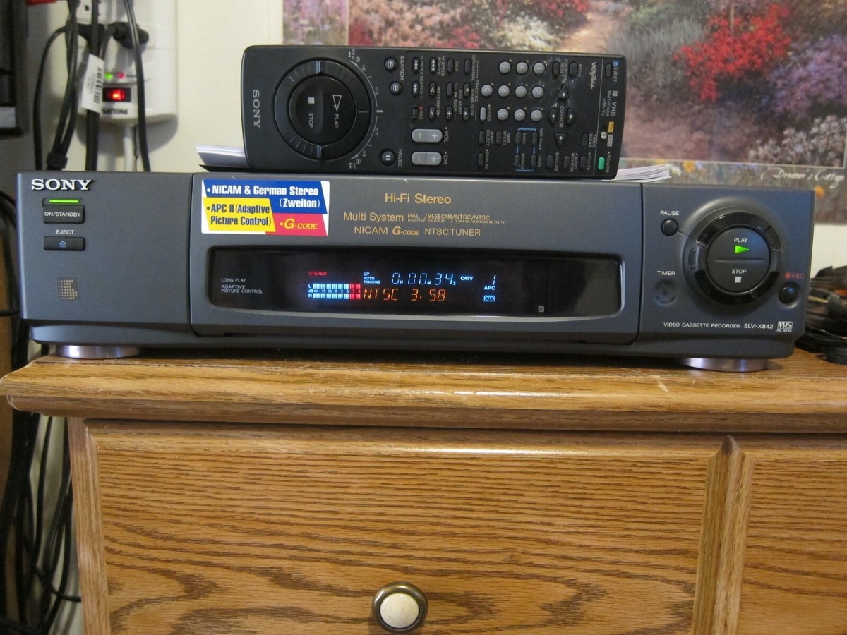 Sony SLV-X842 multi system Hi Fi Stereo VCR PAL NTSC MESECAM 110