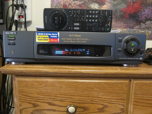 Sony SLV-X842 multi system Hi Fi Stereo VCR PAL NTSC MESECAM 110-240v w/Remote - Picture 2 of 9