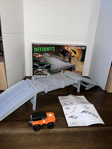 DEFIANTS - SINKHOLE CONTROL - PLAYSET- TRAIL BASHER INCLUDED - 2011 Read Desc