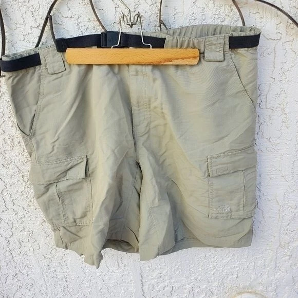 The North Face Mens XXL Khaki Tan Nylon Belted Cargo Hiking Shorts Utility