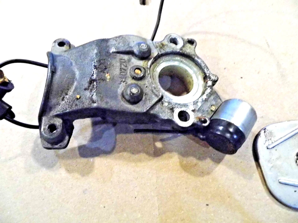 PUNTOS DE PIEZAS DE ENCENDIDO MOTOSIERRA PARTNER R16 R17 R417 R420, MONTAJE CONDENSADOR 325243 Foto 3 de 3