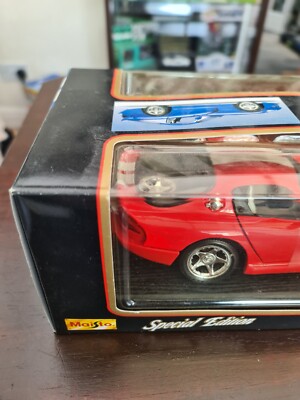 Maisto Special Edition Dodge Viper GTS In Red (1996) 1/18 Scale
