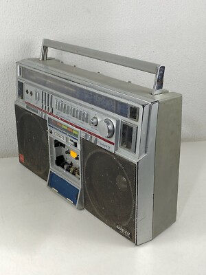 Toshiba SUGAR RT-SW9 Boombox Vintage Radio K7 Ghettoblaster