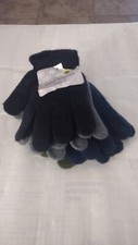 Kids 4 Pairs of Stretch To Fit Gloves NEW