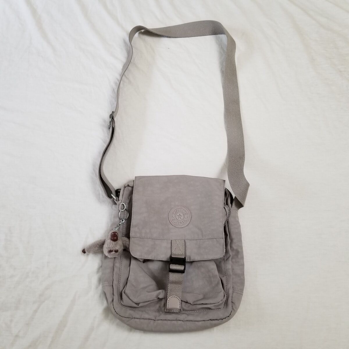 Kipling Shoulder Crossbody Bag Purse Gray Tonal Monkey Charm Kipling Shoulder Crossbody Bag Purse Gray Tonal Monkey Charm