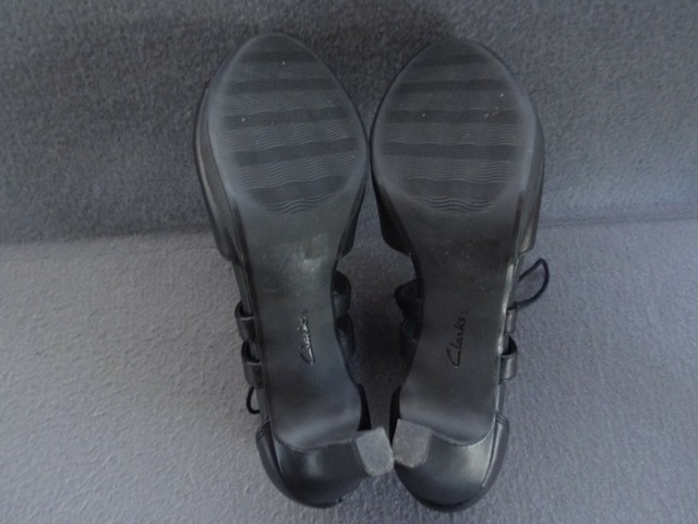 clarks adriel elaina