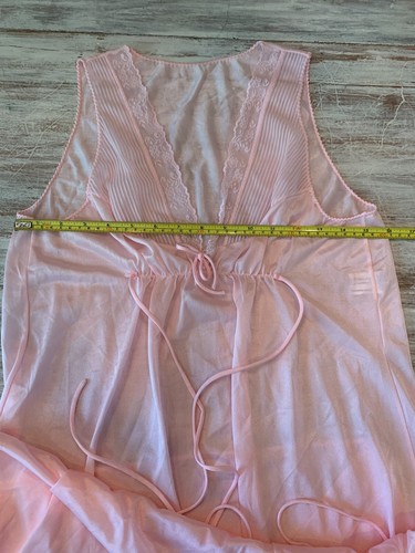 Vintage Peignoir Silky Gown & Robe Set Pink Nylon Lace Aristocraft Union - M - Picture 14 of 15