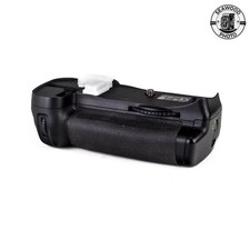 Nikon MB-D10 Multi Power Battery Pack W Holder  Case EXCELLENT