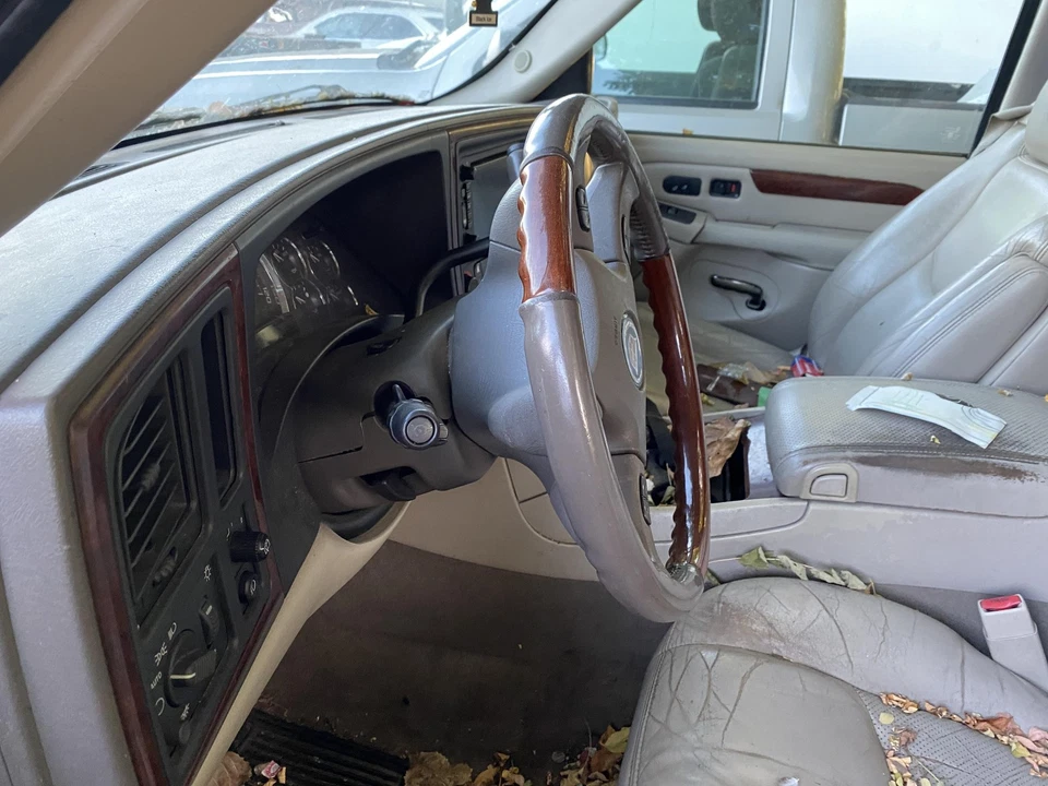 (SOLO PARA VOLANTE) 03 04 05 06 CADILLAC ESCALADE Volante Foto 2 de 2