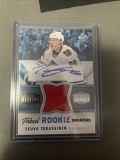 2014-15 SP Game Used Teuvo Teravainen Inked Rookie Sweaters Auto 77/149