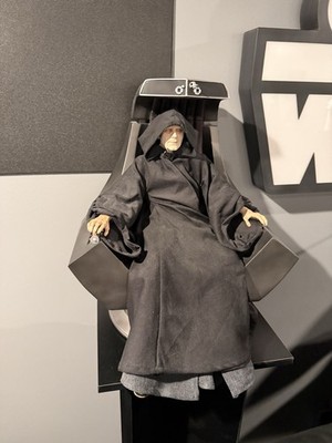 Sale!! Sideshow Emperor Palpatine Exclusive Premium Format Throne 1/4 #117/500