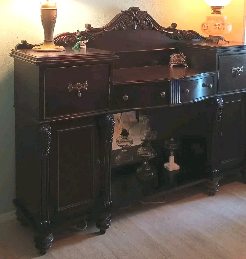 Vintage Traditional Double Buffet By Stanley Furniture w. Large Storage Drawers - Image 4 of 4