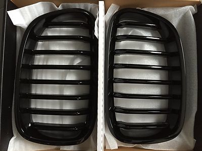 Kühlergrill Grill für BMW 1er F20 F21 M1 M Performance Paket Schwarz glan