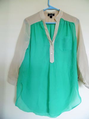 IZ Byer High-Low Beige and Green Blouse- Size: Medium