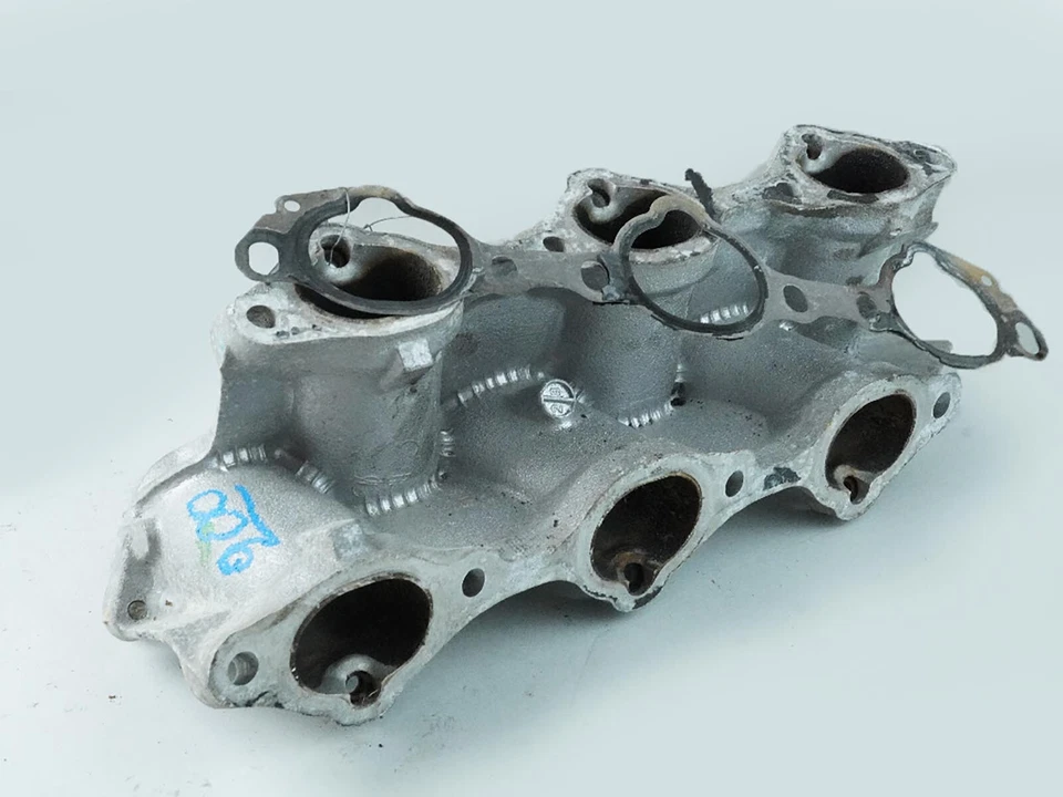 2002 - 2004 Infiniti I35 Intake Manifold Lower Engine Compartment Front Oem Foto 3 de 4