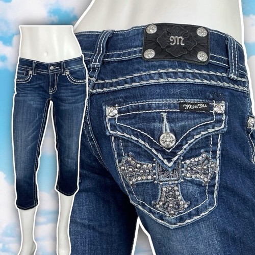 Neu ohne Etikett Miss Me Caprijeans Glitzer Kreuz bestickt Gr. 27 Y2k Indie Sleaze Caprihose