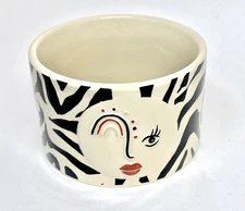 Unique Planter Bowl Dish Modern Retro Style Cermaic Face HD Design Outdoors