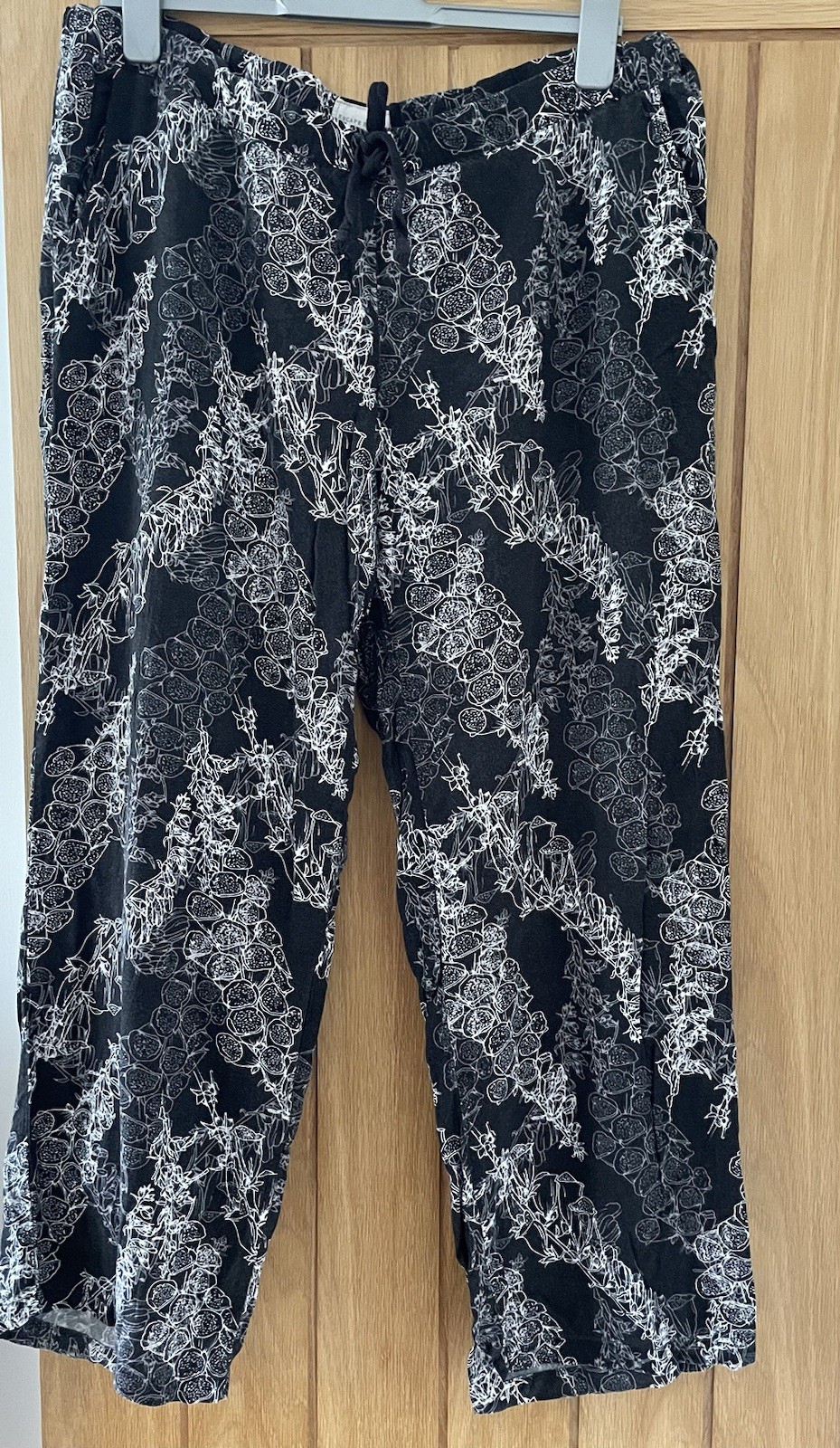 Next Ladies L Pyjama Bottoms in Black & White