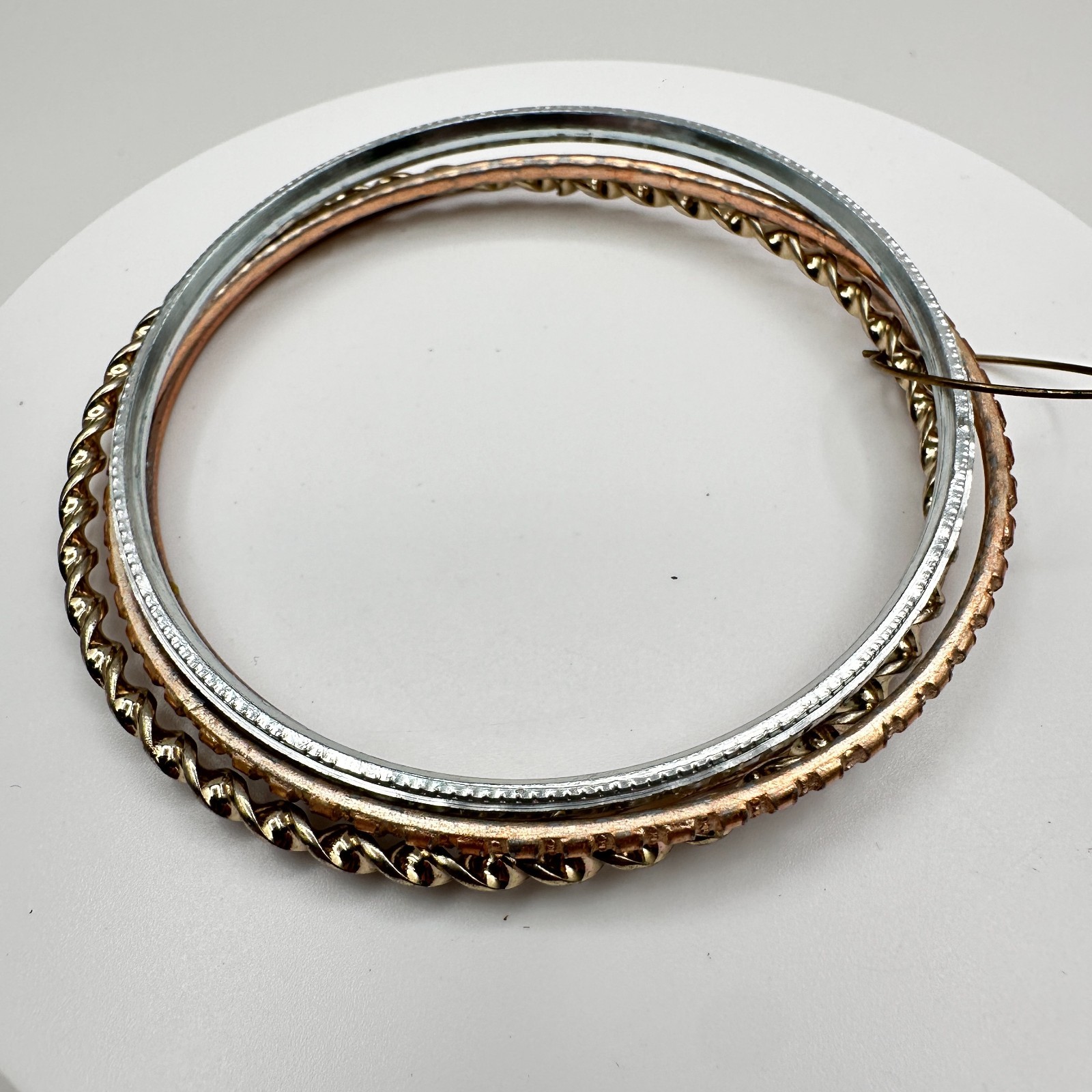 Vintage 90s Stackable Bangle Bracelet Set Gold/Si… - image 9