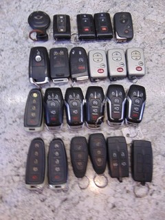 Lot Of 23 SMART Keyless Entry Key Fob Fobs Remotes FORD TOYOTA LEXUS VOLVO MINI